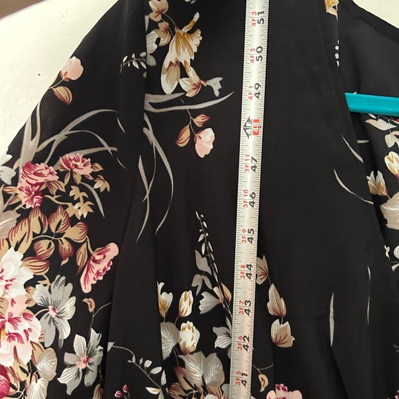 This is a semi dressy Shein maxi dress. - Picture 4 of 6